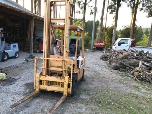 コマツフォークリフト1.5t