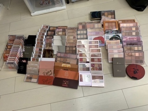 【新品箱なし】アイシャドウ122個まとめ売り