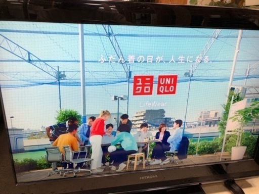 ◇ 日立　テレビ　32インチ　2010年　リモコン付き