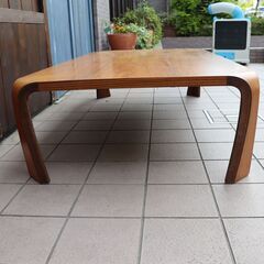 天童木工(TENDO)の稀少なブラジリアンローズウッドを使用した座卓です