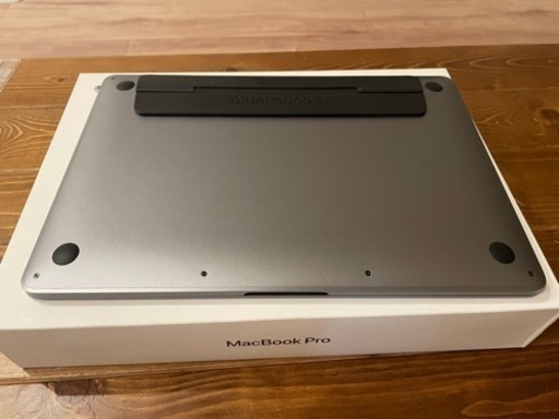 2020 MacBook Pro M1 (13inch,8GB,256GB)