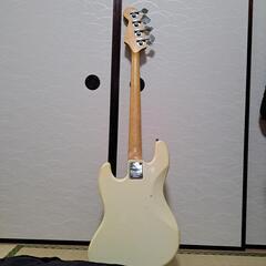 エレキベース 値下げ可能ですのでコメントくださいの画像