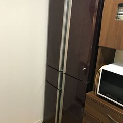 冷蔵庫　引き取って頂ける方6/2 9-11時にお越しになれる方 