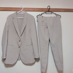 お値下げしました❢ユニクロ　感動スーツ　ジャケット　パンツ