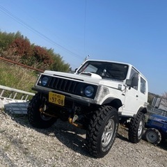 ジムニーJA11 赤ヘッド ロールバー クロカン仕様 街乗りにも