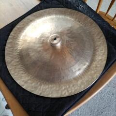 kmk チャイナシンバル　直径60cm 中古おまけ付き　の画像