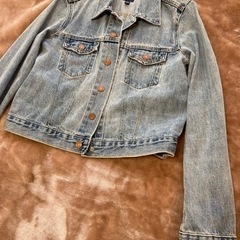 デニムジャケット　レディース　GAP