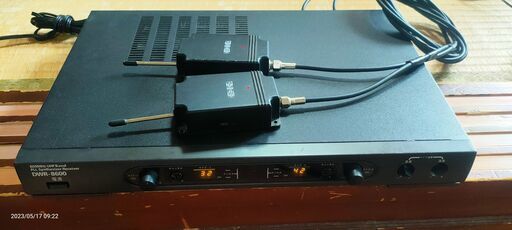 第一興商 電波式ワイヤレスレシーバ　DWR-8600 800Proマイク 一式 （中古）