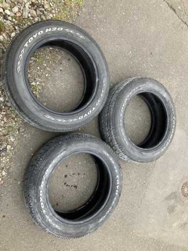 215/60/17ホワイトレターハイエース等