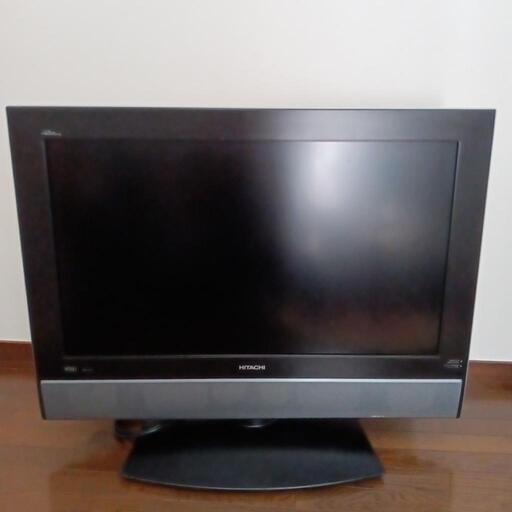 HITACHI 32型液晶テレビ　2006年製　リモコン付き　b−casカード付きです。