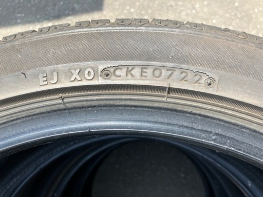 215/45R18 セイバリング　22年製4本