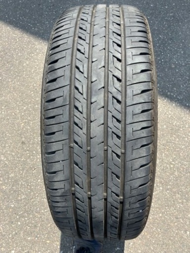 215/45R18 セイバリング　22年製4本