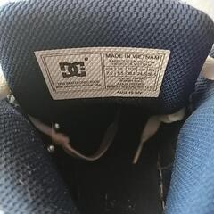 DCのスニーカー　２４．５センチの画像