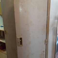 スチール棚 500円