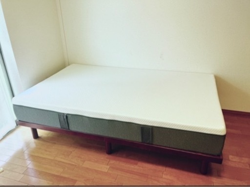 エマスリープ　セミダブル　フレーム付き　エママットレス