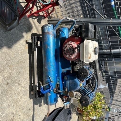 エアーコンプレッサー5馬力　PUMA2001