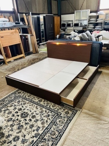 激安‼️ニトリベッドQUEENサイズ170x200cm?美品出品?大阪市、神戸市、姫路市、岡山市配達設置無料???