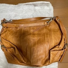【2way新品】　本革　ショルダーバッグ　斜めがけもできますの画像