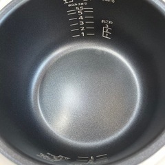 美品　TIGER　炊きたて　5.5合炊き炊飯器　JBH-G102　2022年製の画像