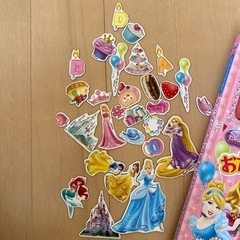ディズニープリンセス　マグネット遊びの画像