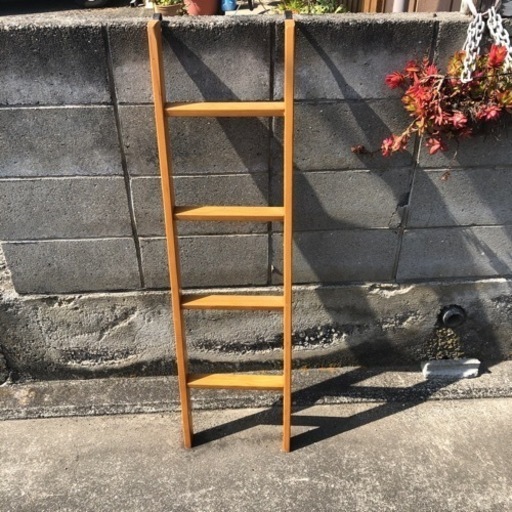 二段ベッドの梯子
