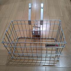 ママチャリのカゴ（未使用）の画像