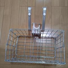 ママチャリのカゴ（未使用）の画像