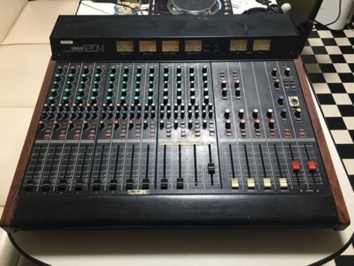 ヤマハ/MIXING CONSOLE MC1204/大型アナログミキサー　中古品