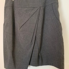 H&M ジャケットとスカートの画像