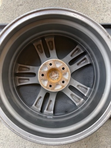 V３６スカイラインクーペ 純正　1８インチ　ホイル ８J ＋４３ PCD １１４.３　５穴 ４本セットの中古品です。 