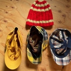 帽子 4つセット ハンチングはZARAの画像