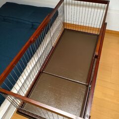 お値下げしました！【ワンちゃん用サークル】アイリスオーヤマ 小型・中型犬用 伸縮できるウッディサークル DWS-1500の画像