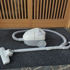 (取引中) 掃除機(アイリスオーヤマ)