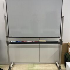 無料【中古品】プラス　脚付き　片面ホワイトボード　キャスター有　...
