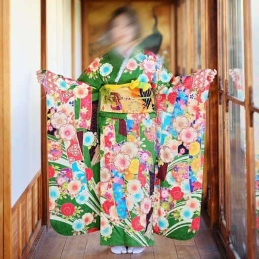 人気の緑　振袖フルセット　全てコミコミ、すぐ着用できます♪
