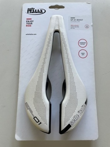Selle ITALIA SP-01 BOOST Ti316 スーパーフロー 白