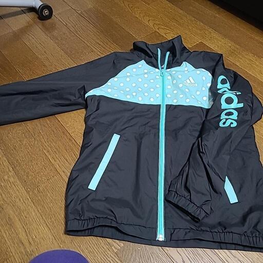 adidas パーカー