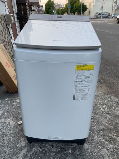 美品【2022年製】　Panasonic NA-FW10K1-N 縦型洗濯乾燥機 洗濯10kg 乾燥5kg シャンパンカラー