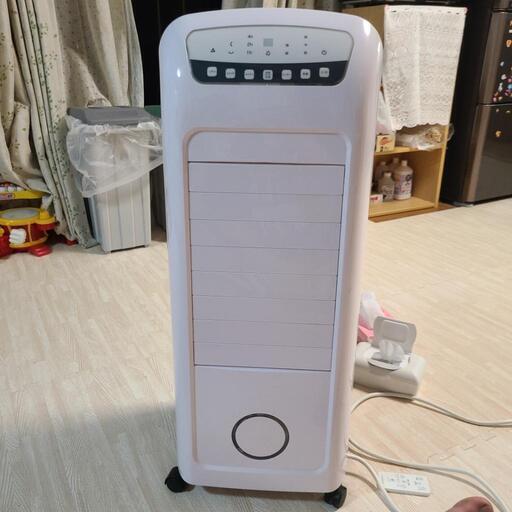 (当初から大幅値下げしました‼️)加湿機能付き温冷風扇本体+リモコン\n\n