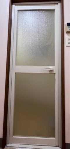 浴室ドア　スリガラス