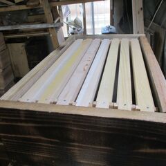 大）西洋蜜蜂巣箱・巣枠7枚収納適用型（巣枠、巣楚組み立て