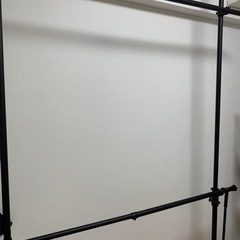 山善　突っ張り　ハンガーラックの画像