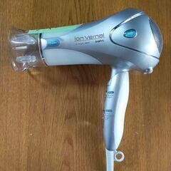 ジ122 SANYO ヘアドライヤー HD-IP102S 2009年製