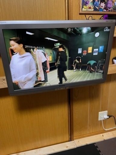 AQUOS32型　製造年2009年値下げしました。