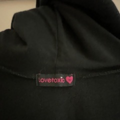 【最終お値下げ】子ども用✩LOVETOXIC✩ラブトキ フード付きTシャツ　Mサイズ150㎝の画像