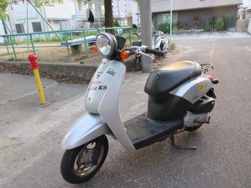 名古屋　トゥデイ　シルバー　ホンダ　オイル、バッテリー新品　4スト　原付　AF61