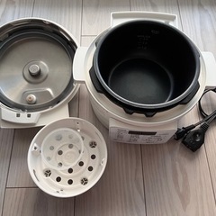 電気圧力鍋　アイリスオーヤマ　PMPC-MA2の画像