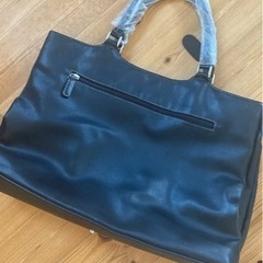新品　本皮　トートバッグ　ミニバッグ付き　ビジネスバッグ　ブラック　大容量の画像