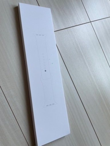【新品未使用】Apple Watch SE2（GPSモデル）40mmシルバーアルミニウムケース、ホワイトスポーツバンド