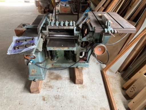 昇降版自動カンナ